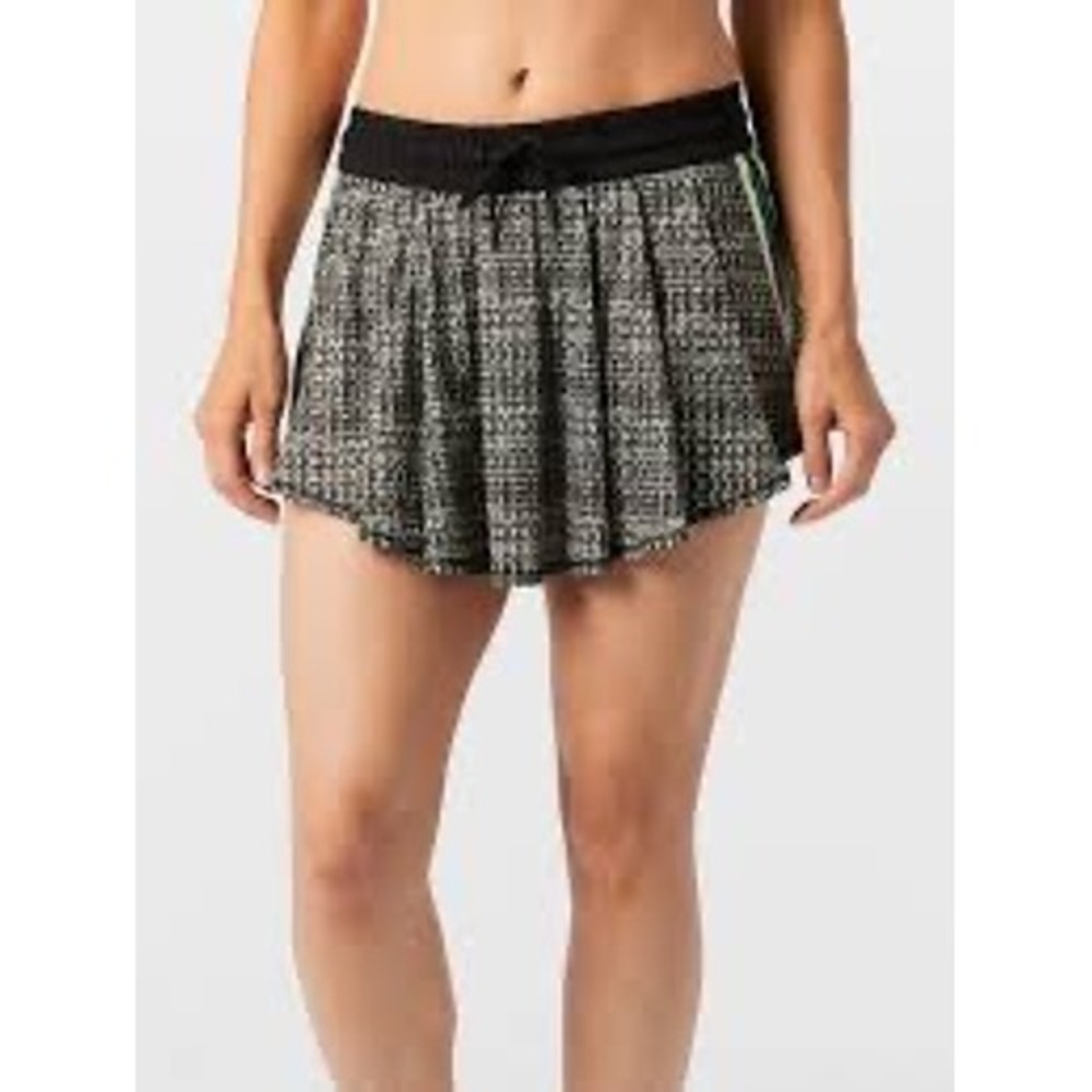 NWT Lucky in Love‎ Tennis Skort Women Size L Black White Neon Stripe EUC  Active